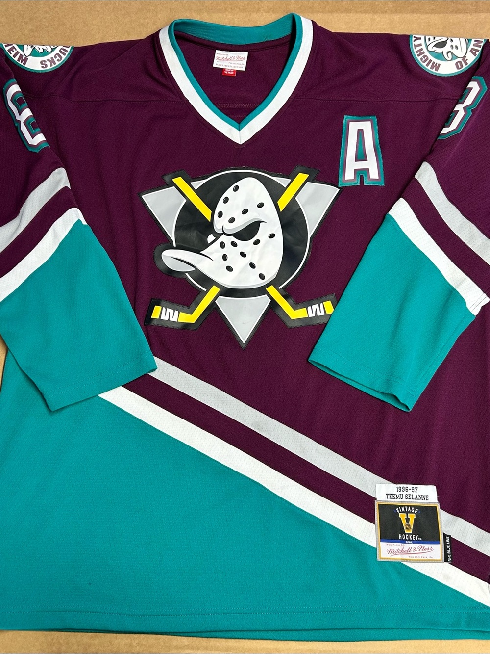 Vintage 90’s Selanne Anaheim Mighty Ducks Jersey Mitchell & Ness